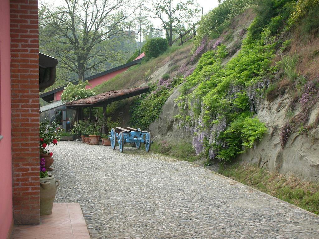 Moncucco Torinese Cascina Nel Bosco B&B 외부 사진