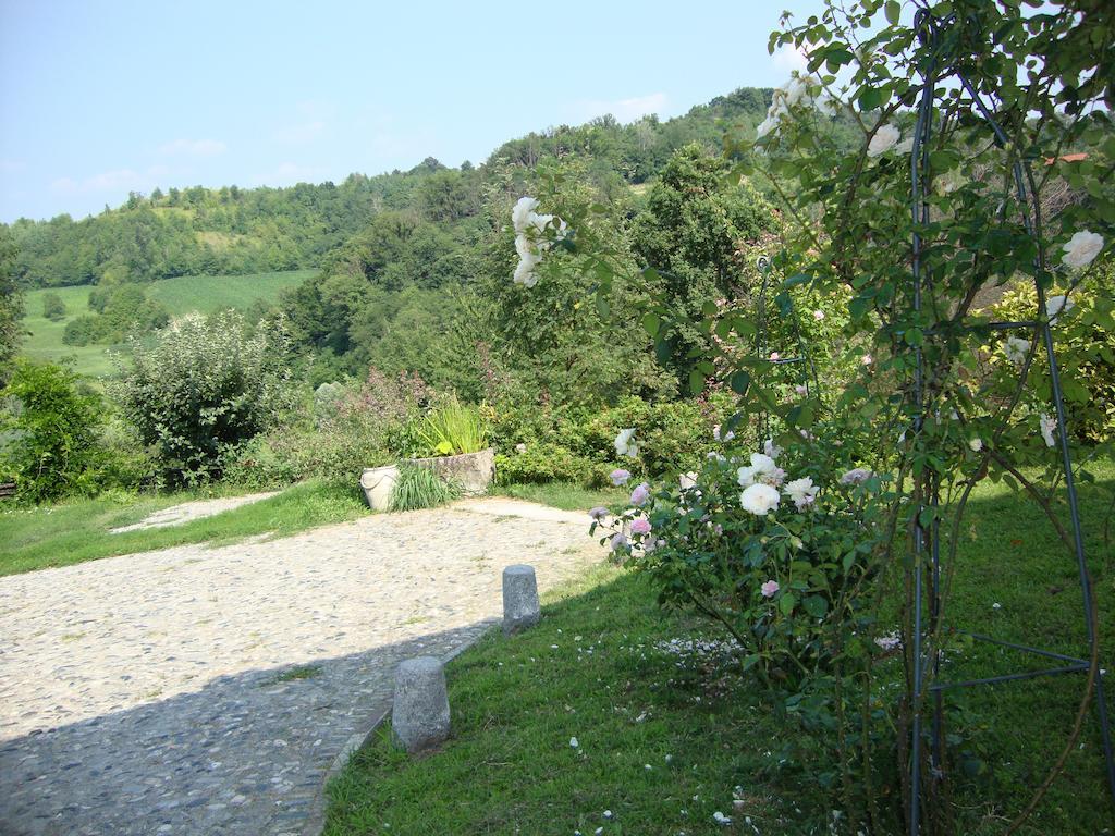 Moncucco Torinese Cascina Nel Bosco B&B 외부 사진