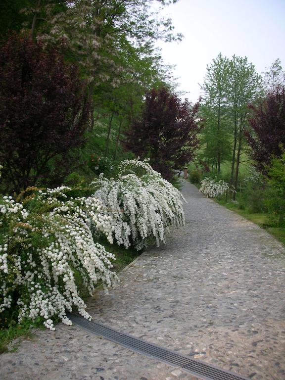 Moncucco Torinese Cascina Nel Bosco B&B 외부 사진